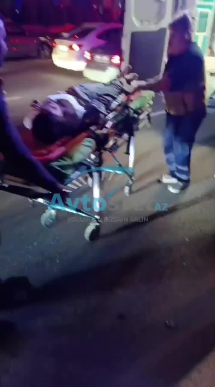 Bakıda vəsiqəsi olmadan moto sürən gənc qadın ağır qəza törətdi
