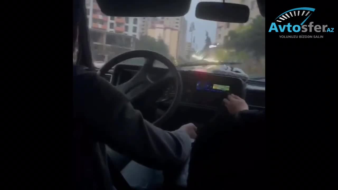 Vəsiqəsiz sürücü “VAZ”la “sağ-sol” edib “şou” göstərdi