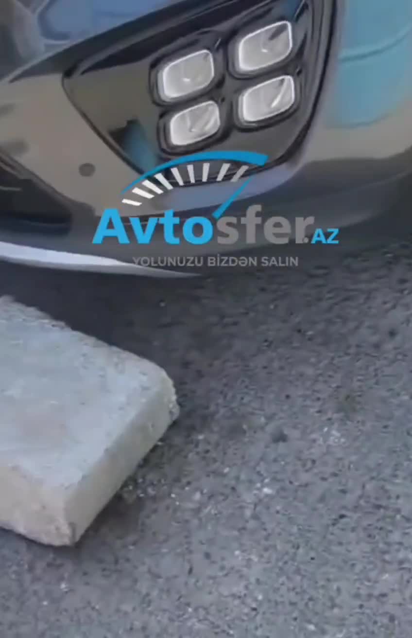 Komendant binaya qonaq gələn sürücünün maşınına zərər vurdu 