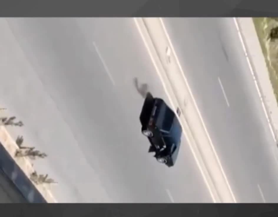Bakıda küçədə 44 yaşlı qadın qaçırıldı