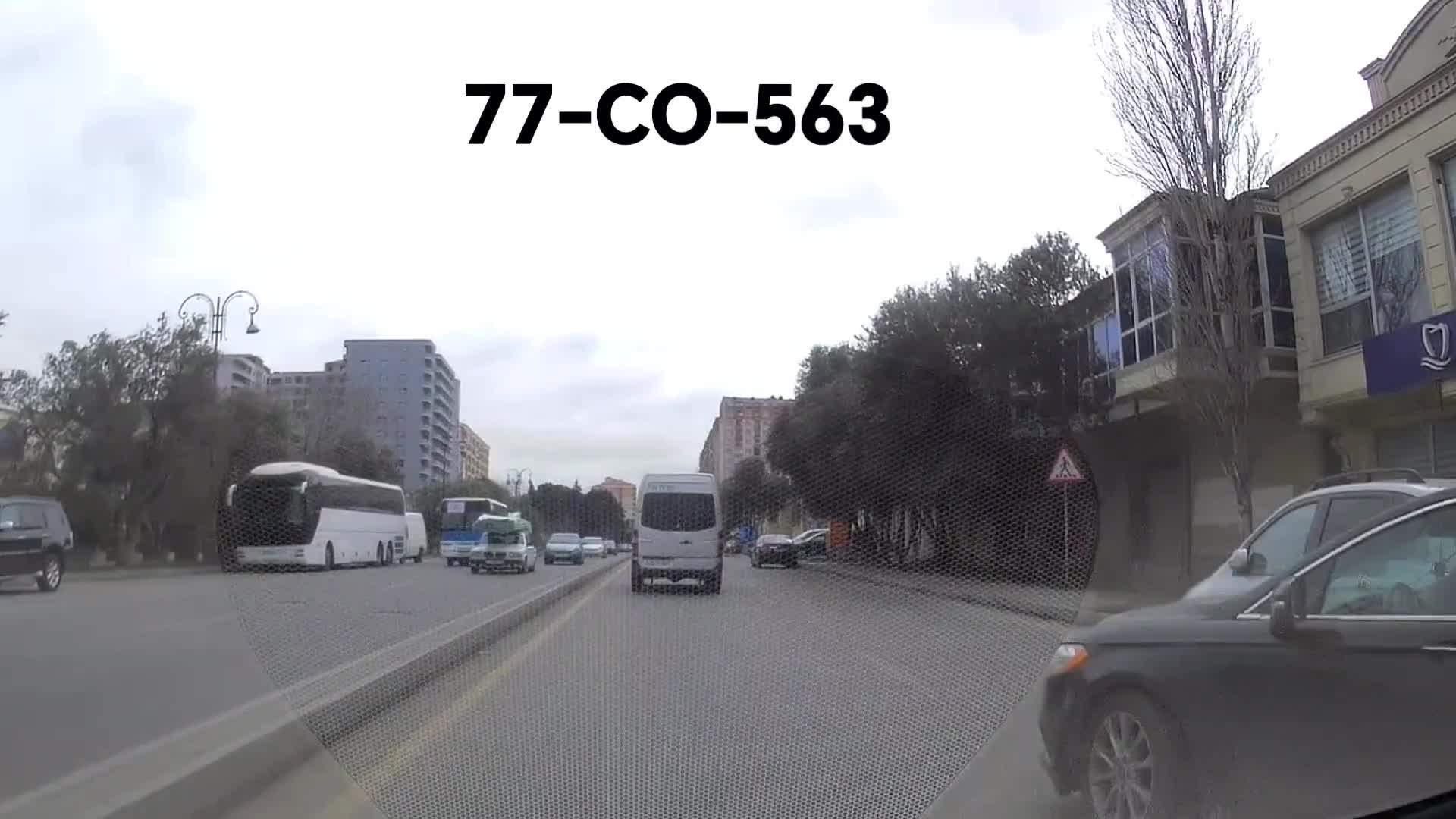 Yola baxmadan hərəkət edib təhlükə yaratdı