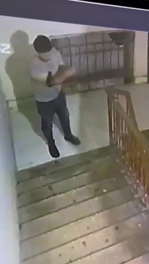 Daha bir narkotacir ifşa olundu - Mənzildə satırdı
