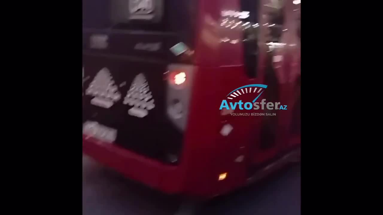 Qayda pozan avtobus sürücüləri yarım saat tıxacda gözlətdi