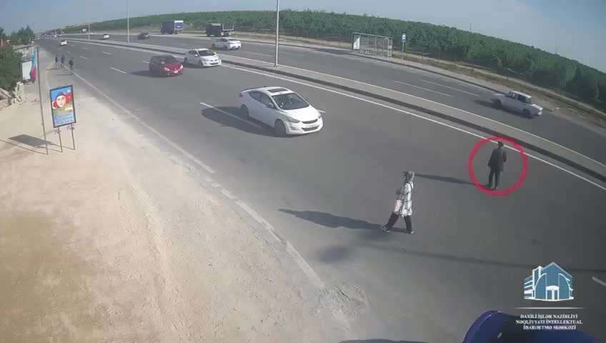 Piyadanın məsuliyyətsizliyi ağır qəzaya səbəb oldu