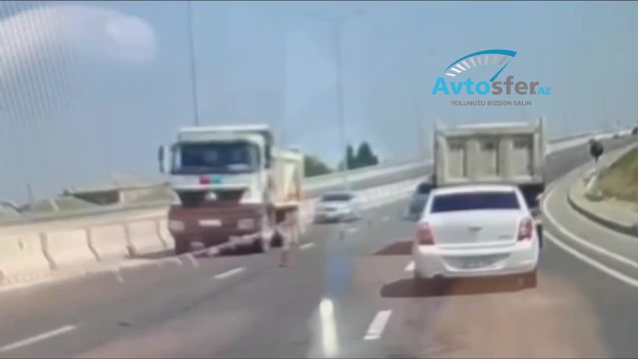 Axına qarşı hərəkət edib sürücüləri təhlükəyə atdı