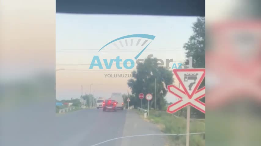Tərsinə dayanan yol nişanı DYP tərəfindən qaydaya salındı