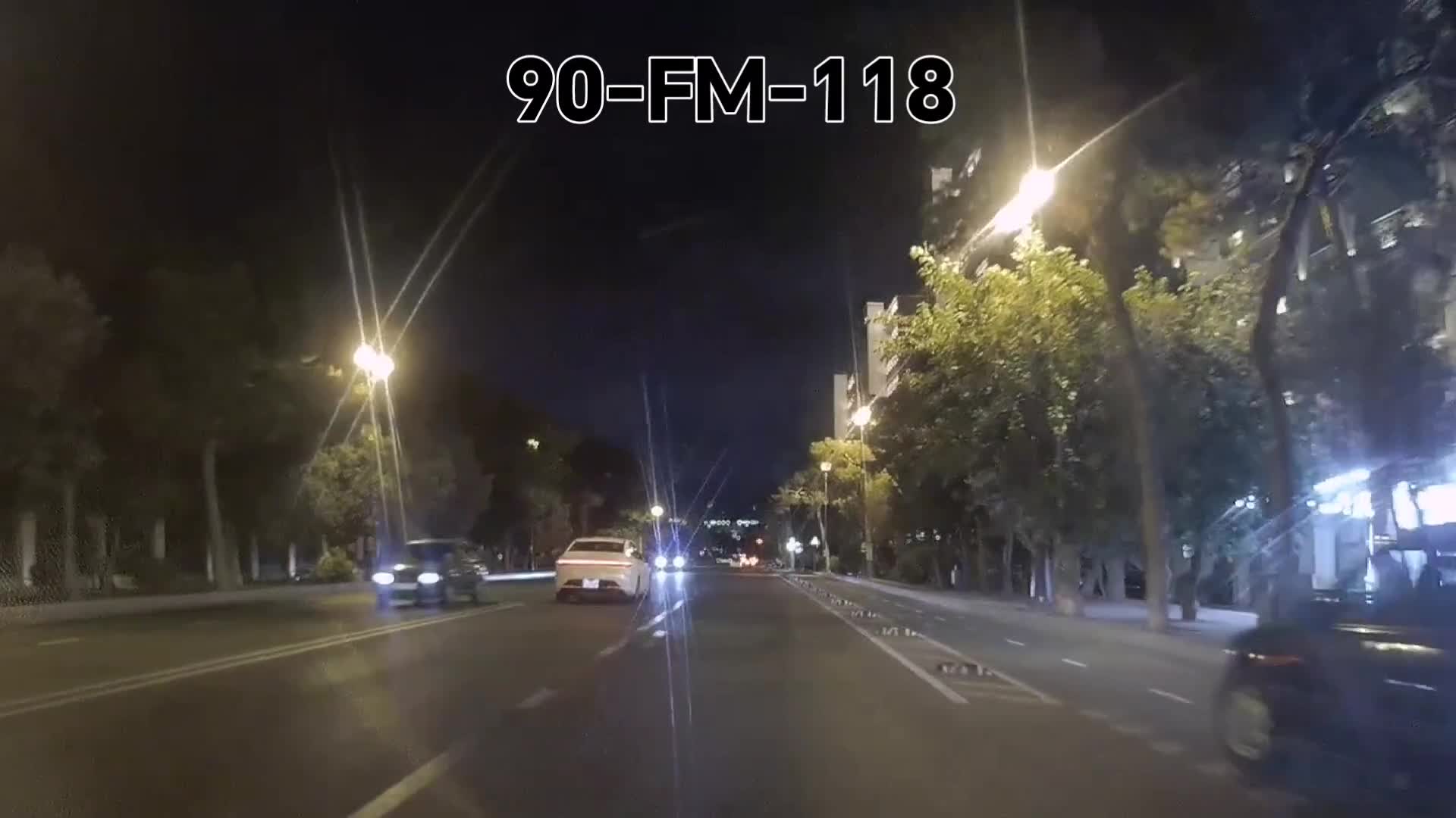 Sürücü dayanma-durmanın qadağan edildiyi yerdə parkladı