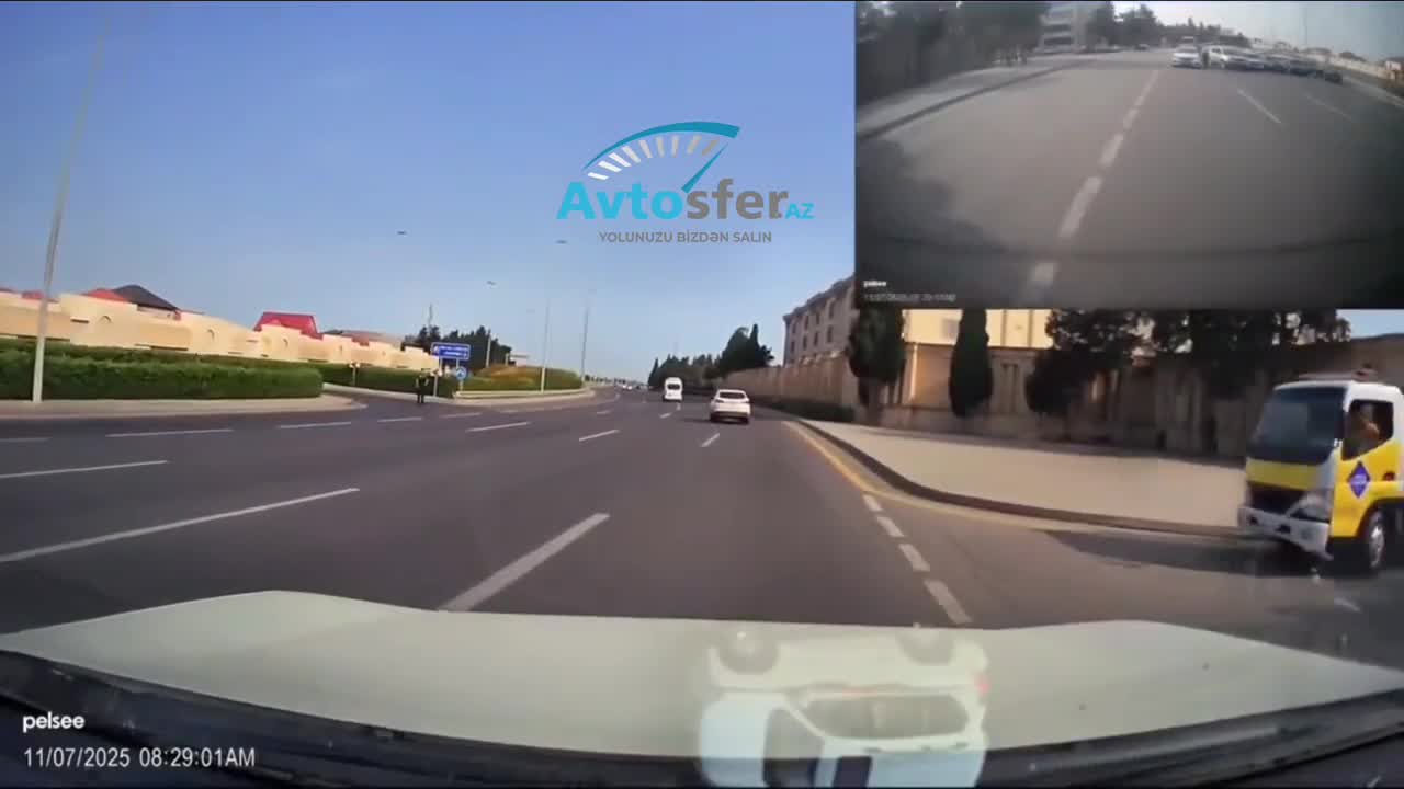 Qəfil sağ zolağa keçib şütüyən sürücü təhlükə yaratdı 