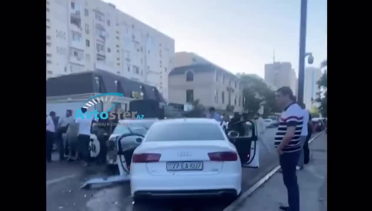 Yasamalda “Prius” sürücüsü zəncirvari qəza törətdi