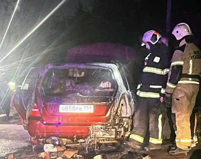Təcili yardıma yol verməyən sürücünün avtomobili yandırıldı