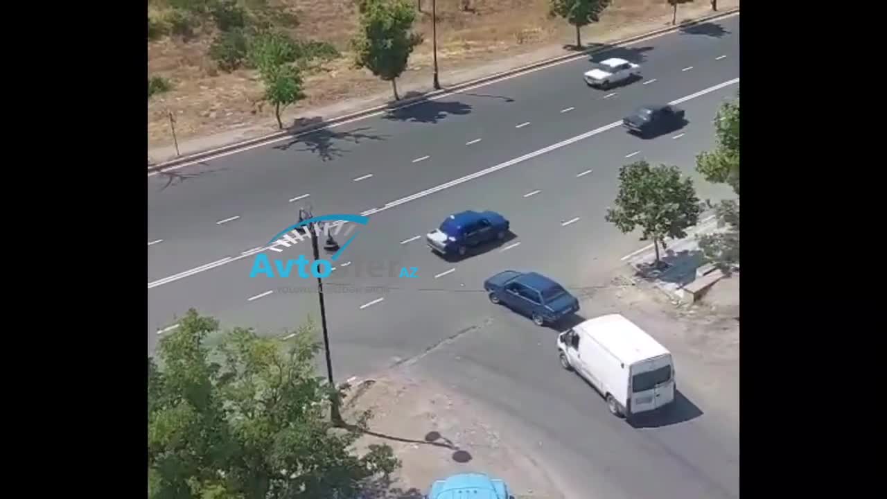 Bu yolayırıcından SOLA DÖNMƏYiN