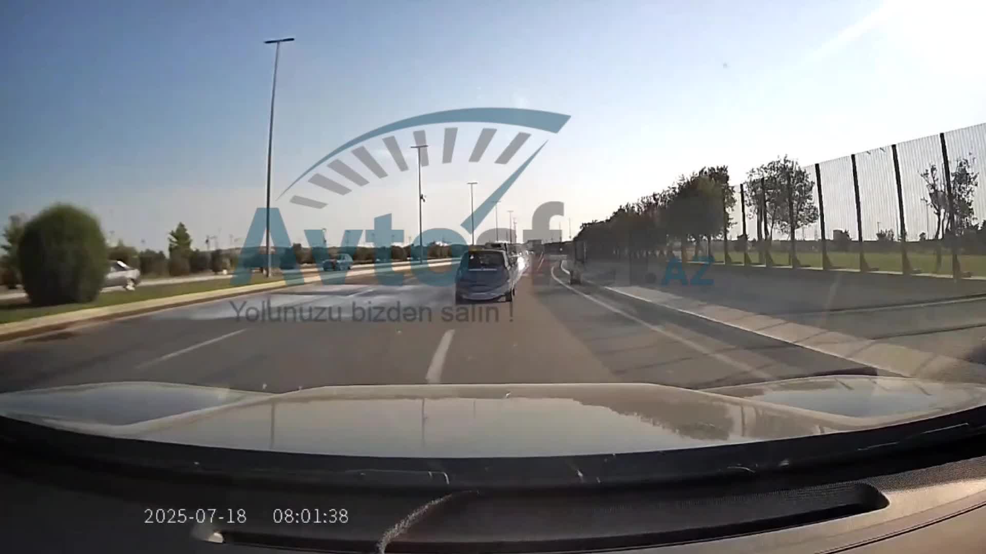 Nömrələri çıxarıb taksi işləyən sürücü görün nə dedi