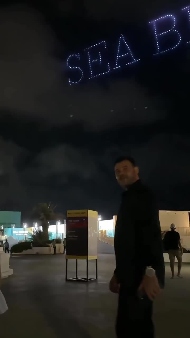 Bakı səmasında ağlasığmaz görüntülər