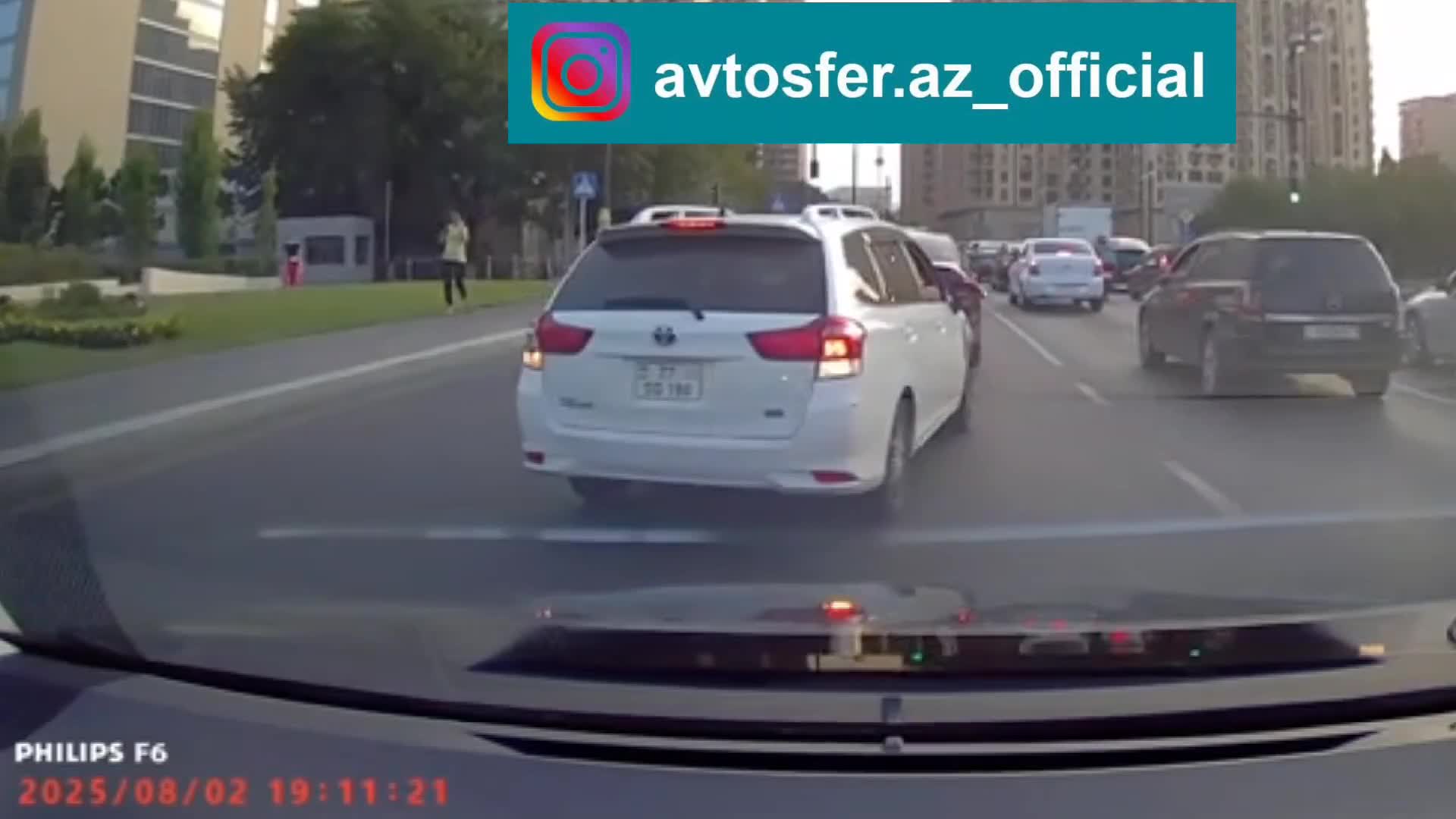 Özünü yolda apara bilməyən sürücü təhlükəli vəziyyət yaratdı 