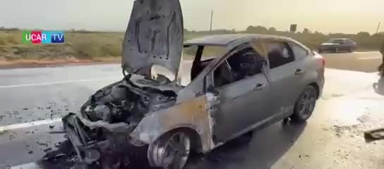 Ucarda qəzaya uğrayan minik avtomobili yandı 