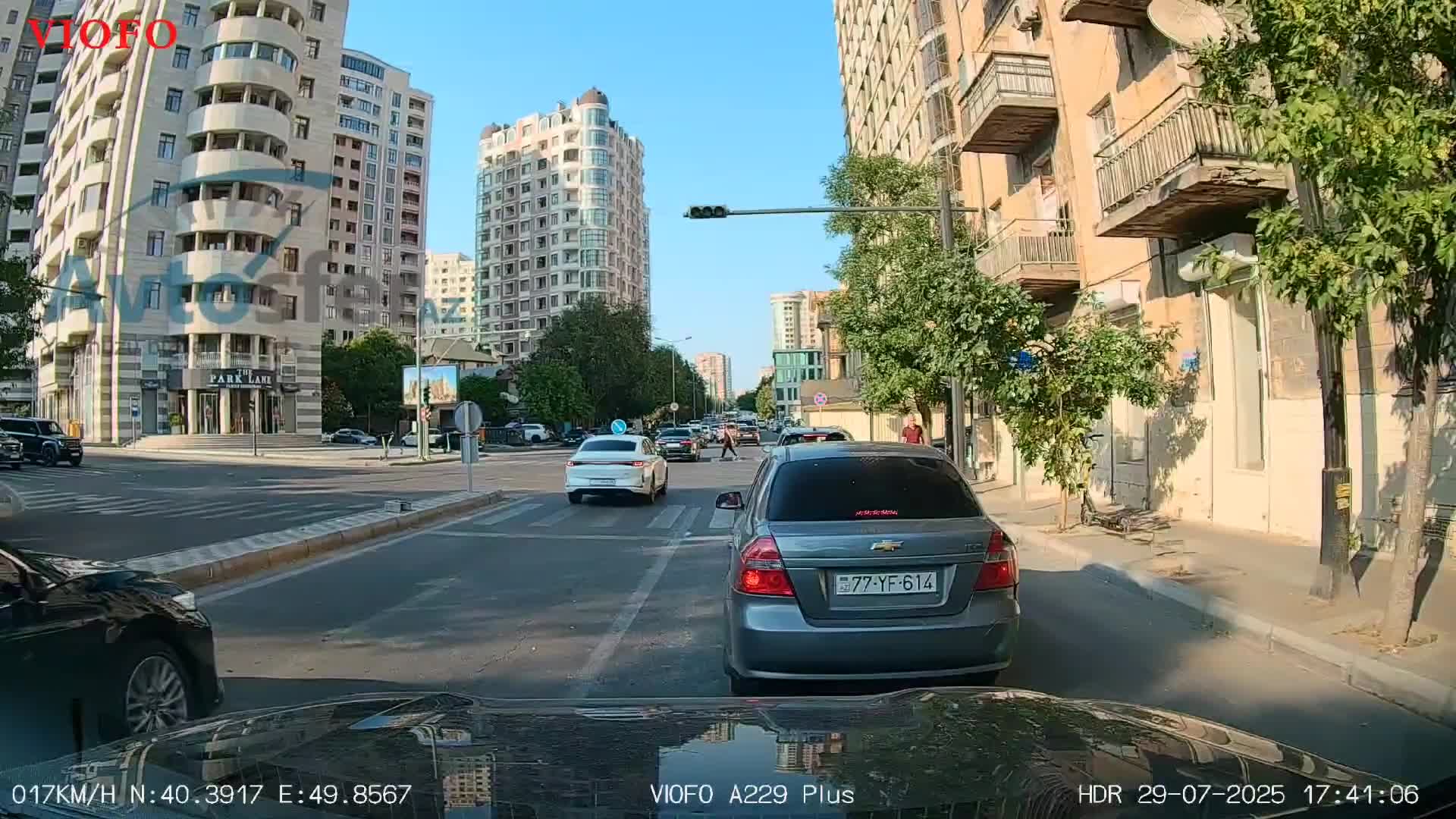 Qaş düzəltdiyi yerdə vurub göz çıxardı