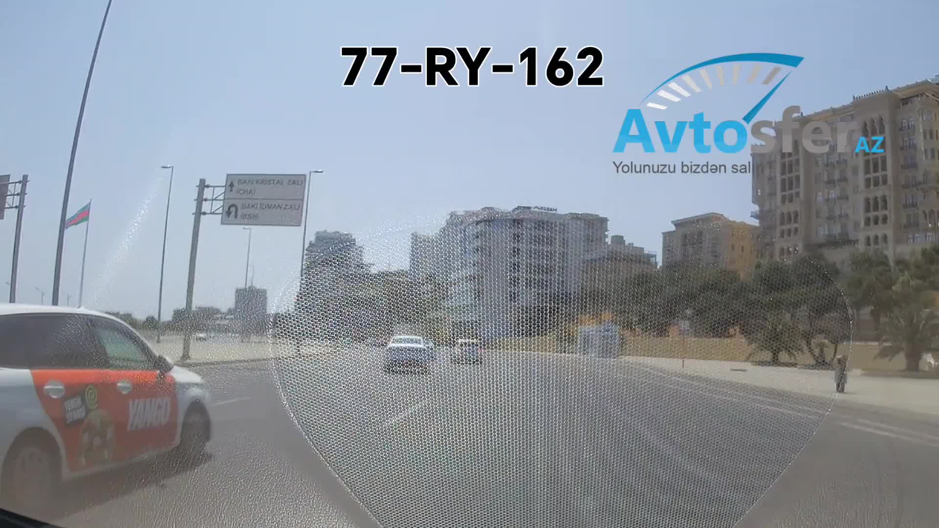 Öz rahatlığını düşünən sürücü hamıya təhlükə yaratdı