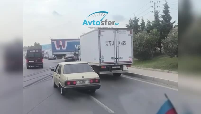 Yol nişanına məhəl qoymayan “TIR” sürücüsü qəza törətdi
