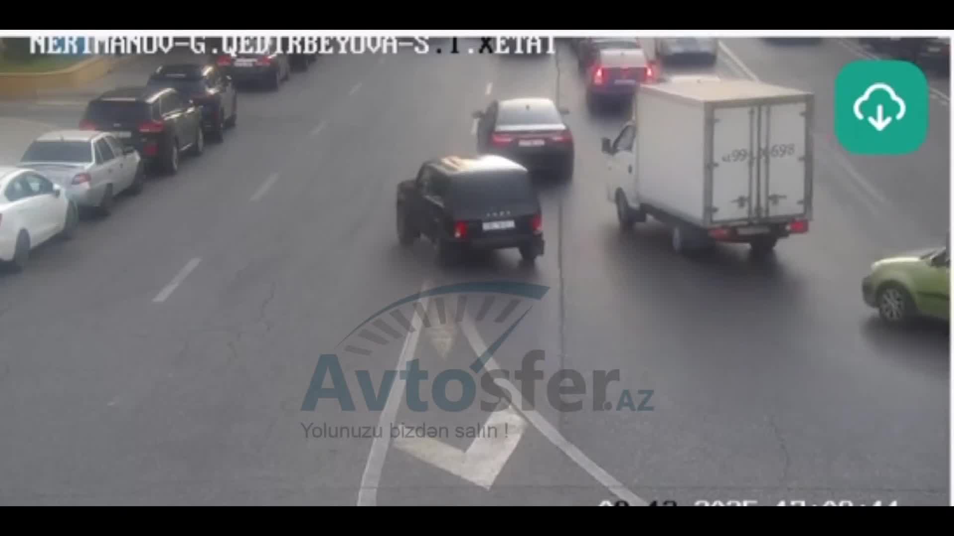 Bu yolda xəttin üzərindən keçən sürücüləri kamera çəkir
