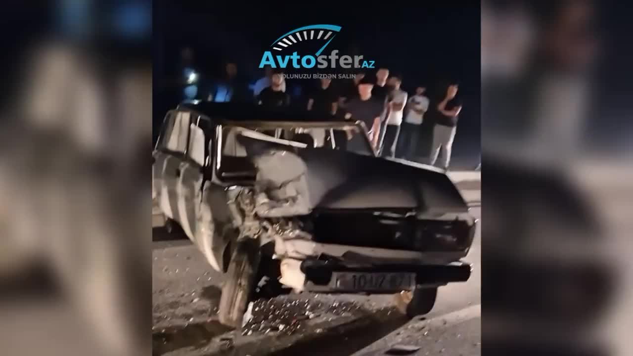 “Niva”ya çırpılan “VAZ” aşdı, vətəndaşlar köməyə gəldi 