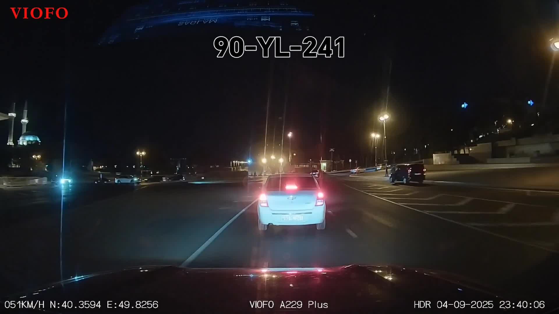 Bu dairədə bəzi sürücülər kimı yol verməli bilmir 
