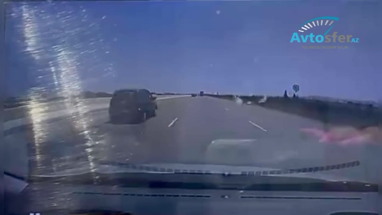 Nasaz maşınla yolun ortasında qəfil dayanmaq təhlükə yaradır 