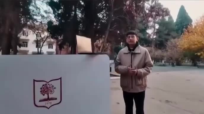 Azərbaycanda tələbələr ağıllı maşın yığdı