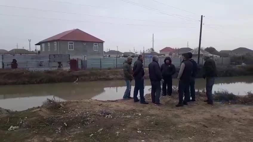 Biləsuvarda “Lexus” kanala aşdı - 5 nəfər öldü