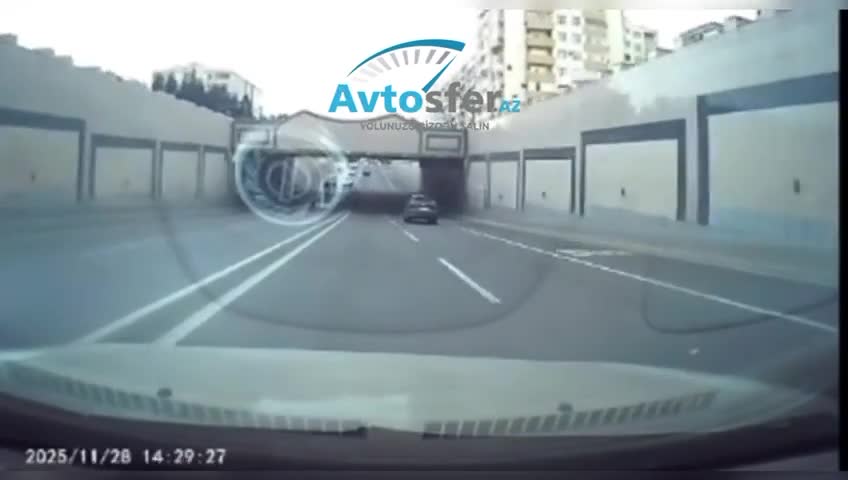 İcarəyə götürdüyü maşınla kobud qayda pozan sürücü qəza törətdi