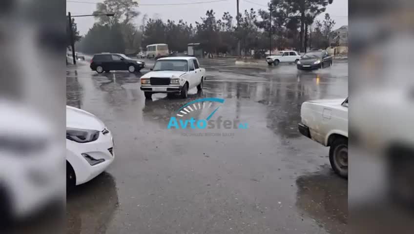 Şirvanda qəza: İki “VAZ” bir-birinə çırpıldı