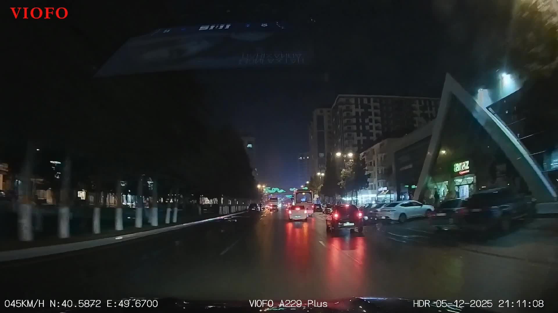 Düzünə gedənlərin yolunu kəsib hərəkətə mane oldu