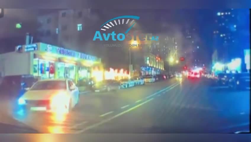 Birbaşa sola manevr edən sürücü “BMW”ni vurdu 