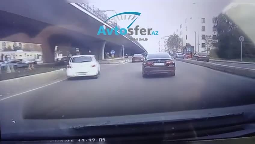 Nişana məhəl qoymayan “BYD” sürücüsü prospektdə qəza törətdi