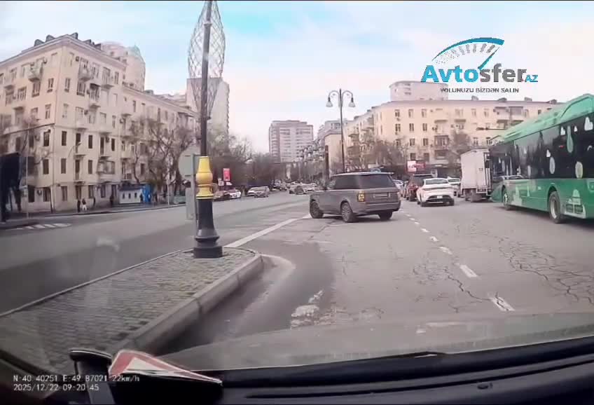  yaşıl yanan kimi hərəkət edənlər qəzaya düşsə günahkar sayılacaq