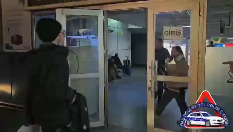 Baş Dövlət Yol Polisi İdarəsi avtovağzalda görüş keçirdi