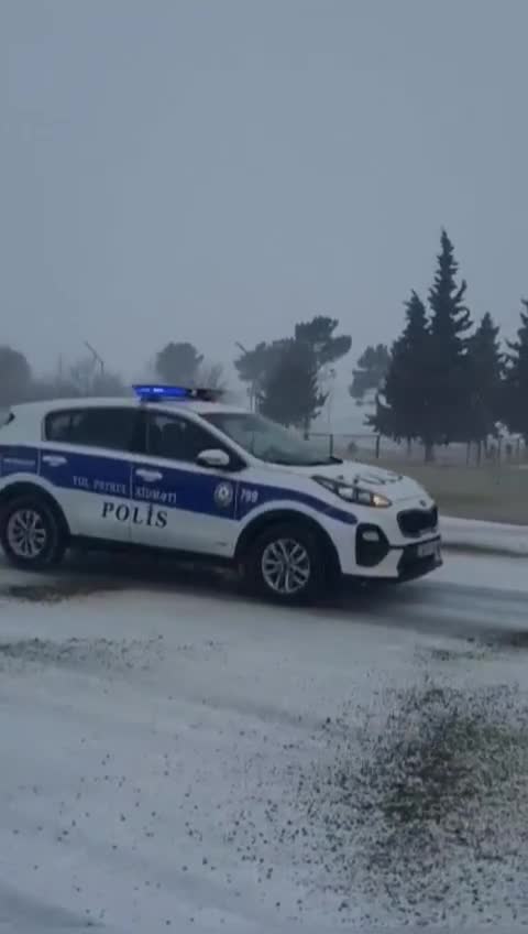 BDYPİ sürücülərə qarlı hava ilə bağlı xəbərdarlıq edib