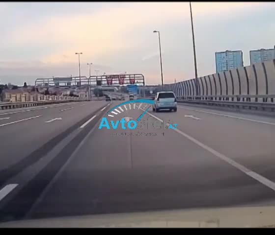 Bu səhvi təkrarlayan sürücülər qəzadan qaça bilmir