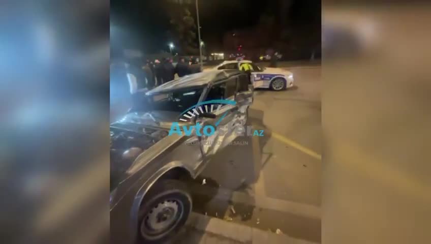 Gəncədə “VAZ” bir neçə dəfə aşaraq yararsız hala düşdü