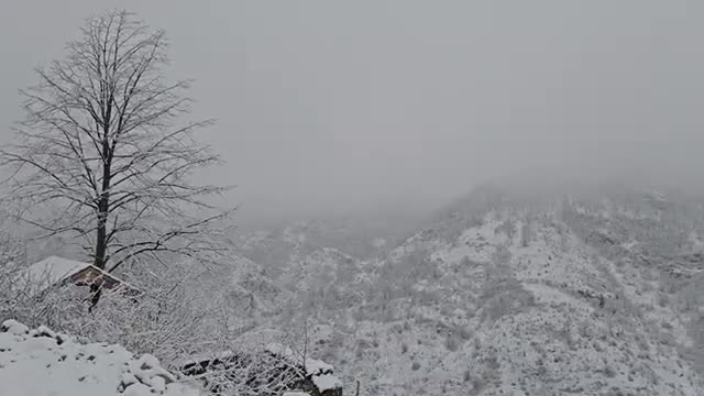 Kəlbəcərdən qar görüntüləri 