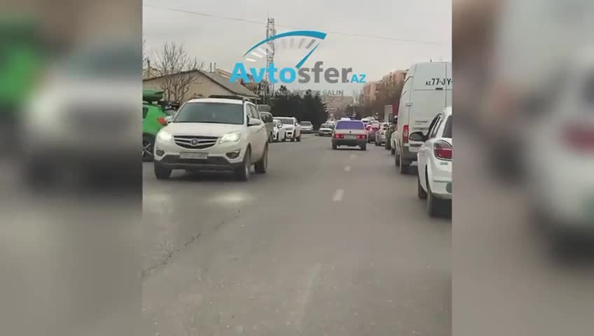 “Tofaş”la “hoqqa” çıxaran sürücü ard-arda təhlükə yaratdı