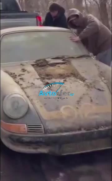 Qarajda unudulan 57 ilin maşınını görün nə hala gətirdilər