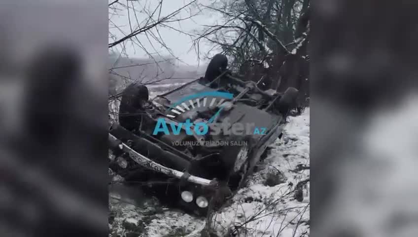 Xaçmazda “VAZ” yoldan çıxaraq aşdı  