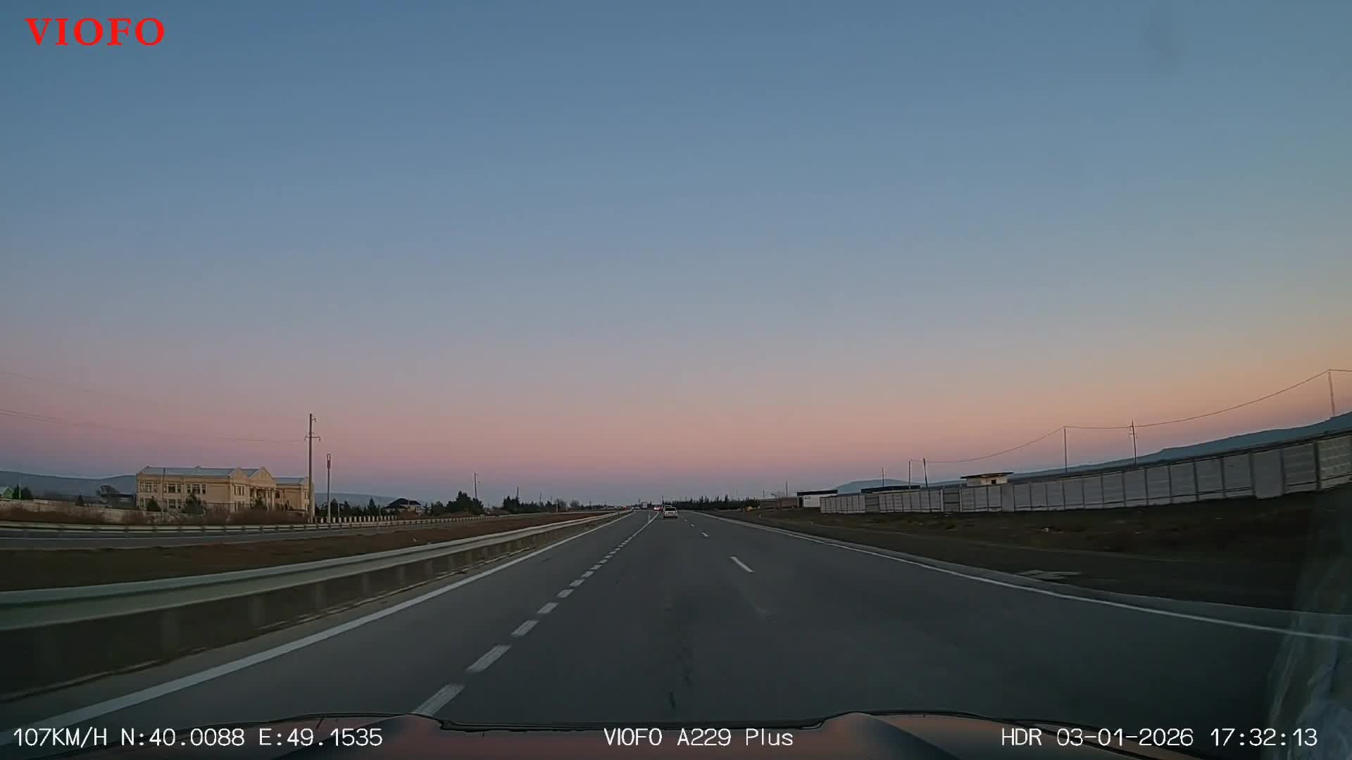 Geriyə dönənlərin zolağına girən sürücü qaydaları pozdu