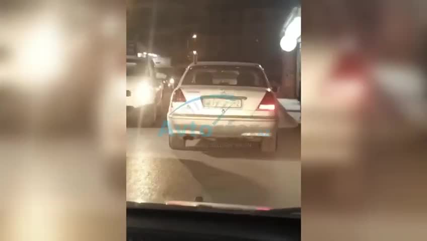 Biləcəridə sürücü avtomobili vurub hadisə yerindən qaçdı