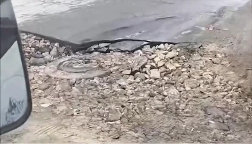 Qurumlar yolu qazıb, sonra bərpa etməyib;