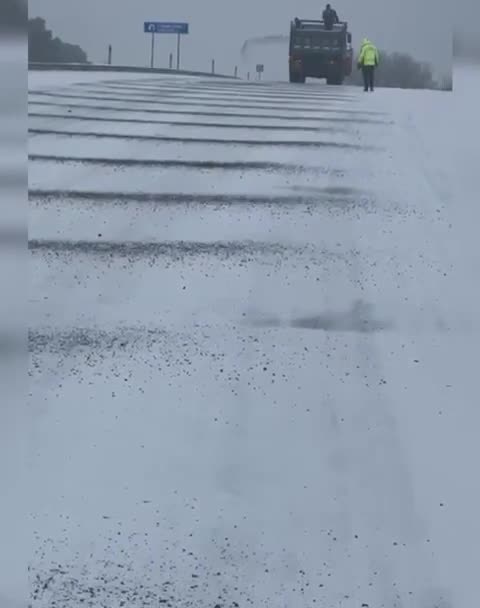 Polis qarlı hava ilə əlaqədar təhlükəsizlik tədbirləri görür