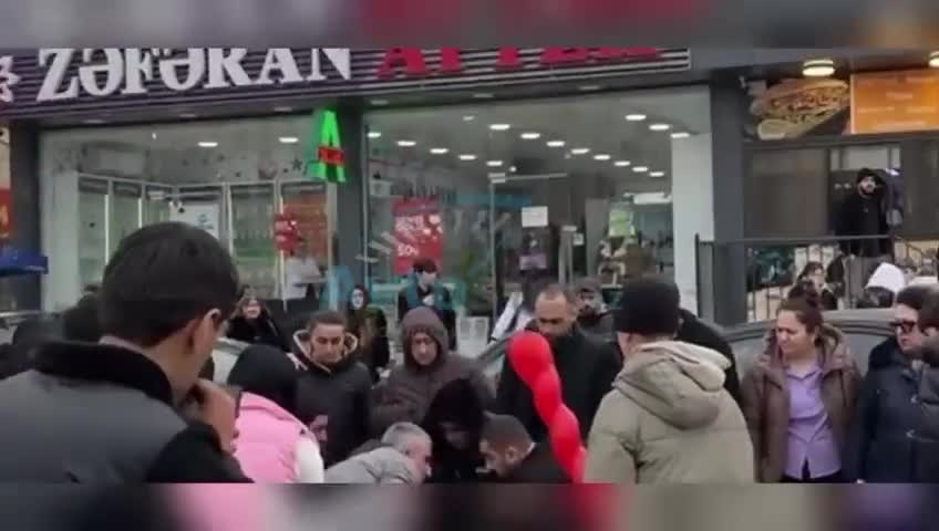 Masazırda “Chevrolet” keçiddən keçməyən qadını vurdu 