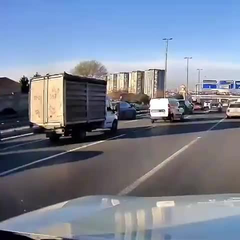 Aeroport yolunda qəribə QƏZA