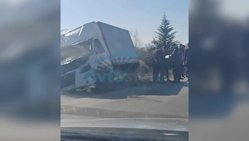 Masallıda yük maşınıyla toqquşan “VAZ” əzik-əzik oldu