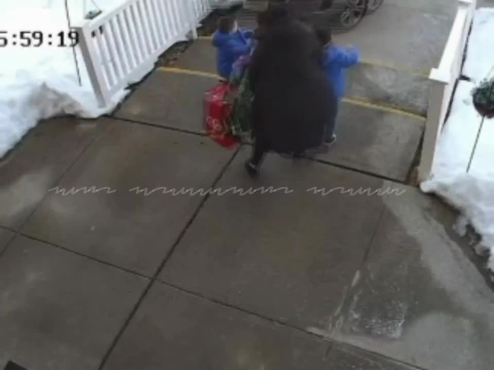 Ağır qəza törədən 68 yaşlı qadın sürücü həbs edildi